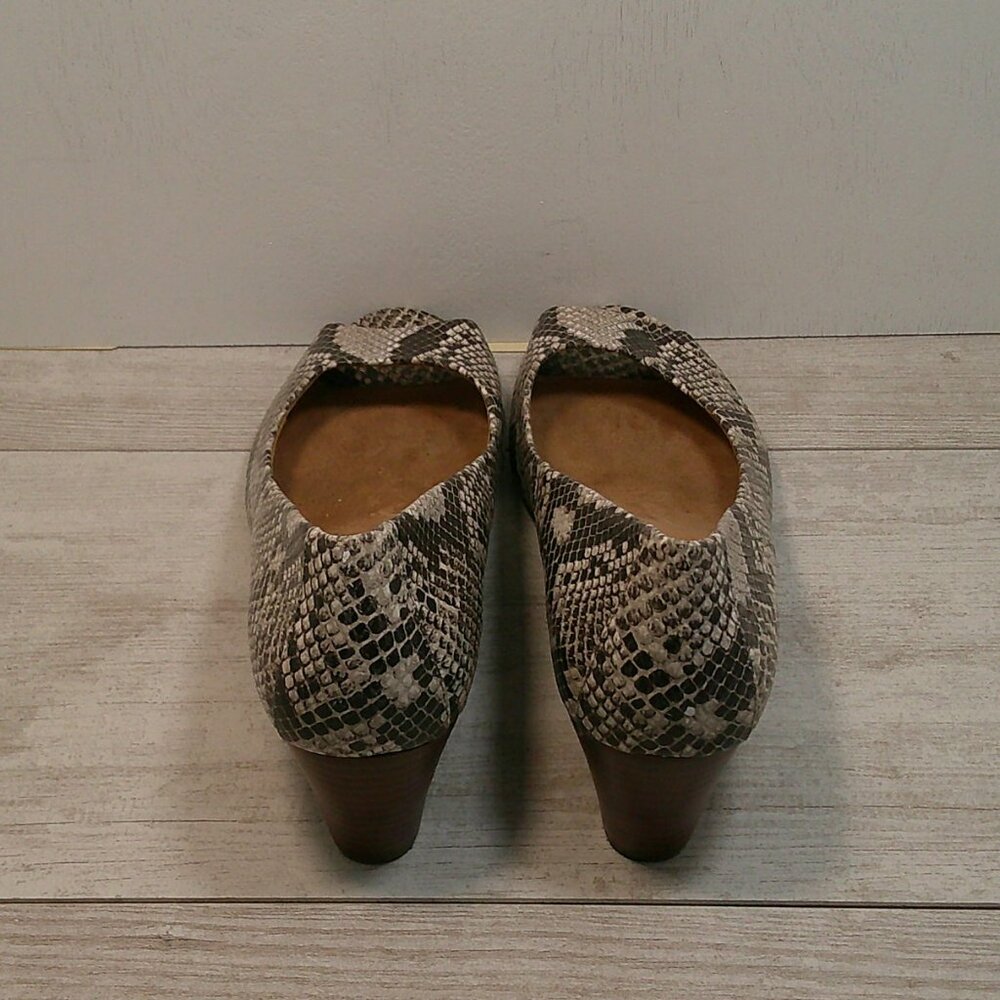 Vionic Peep Toe Bria Snakeskin Wedge heels pumps Size: 9 - Picture 8 of 11